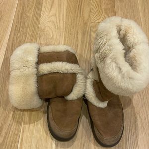 very good condition only worn a couple times UGGS!
